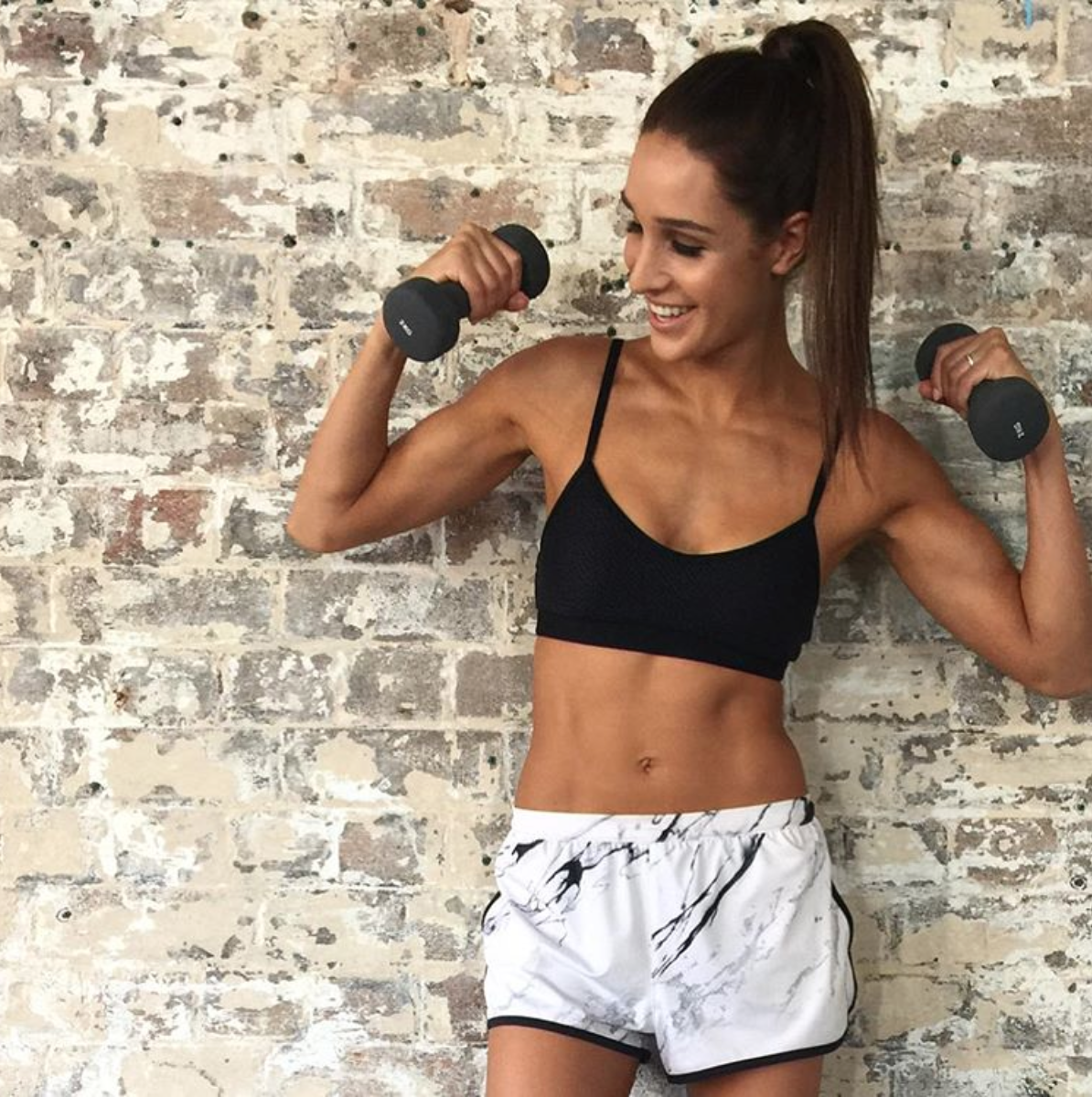 Why I Cancelled My Subscription to Kayla Itsines' Fitness App